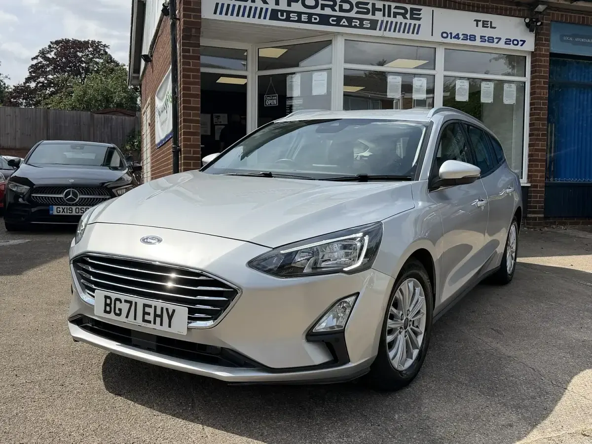 Used Ford Focus Titanium 125 HP (91 kW) 2021 Silver Estate