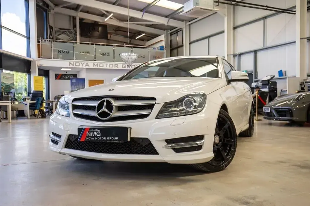 Used Mercedes C250 Sport Edition 204 HP (150 kW) 2014 White Coupe