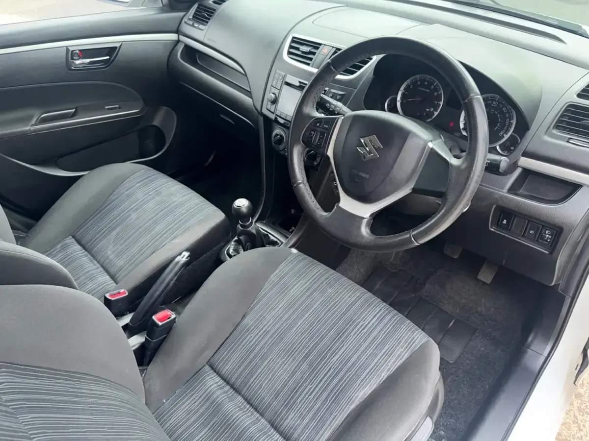 Usado Suzuki Swift SZ3 2014 Blanco Utilitario