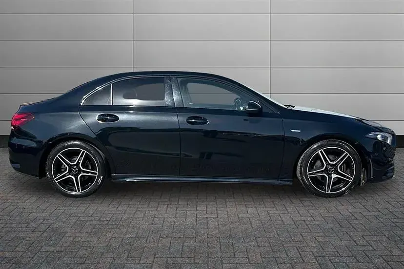 Used Mercedes A200 Executive 163 HP (119 kW) 2022 Black Sedan