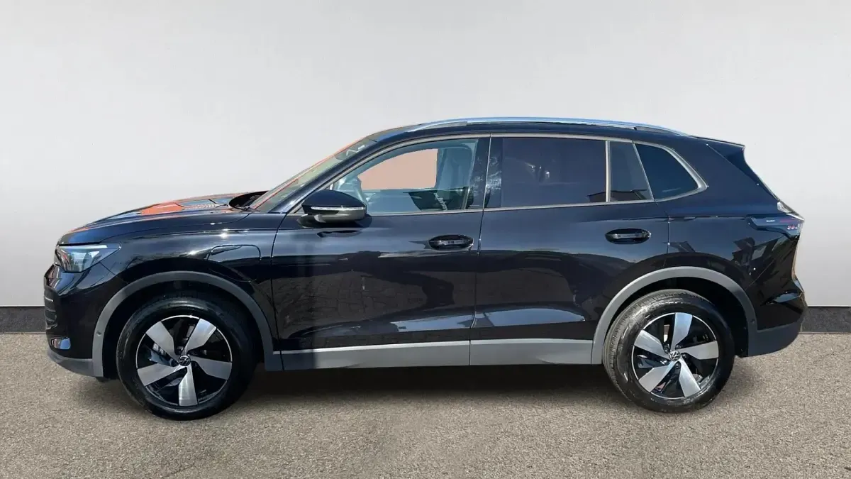 Usado VW Tiguan Match 204 HP (150 kW) 2025 Preto SUV