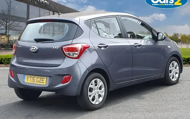 Used Hyundai i10 SE 87 HP (63 kW) 2016 Grey Hatchback