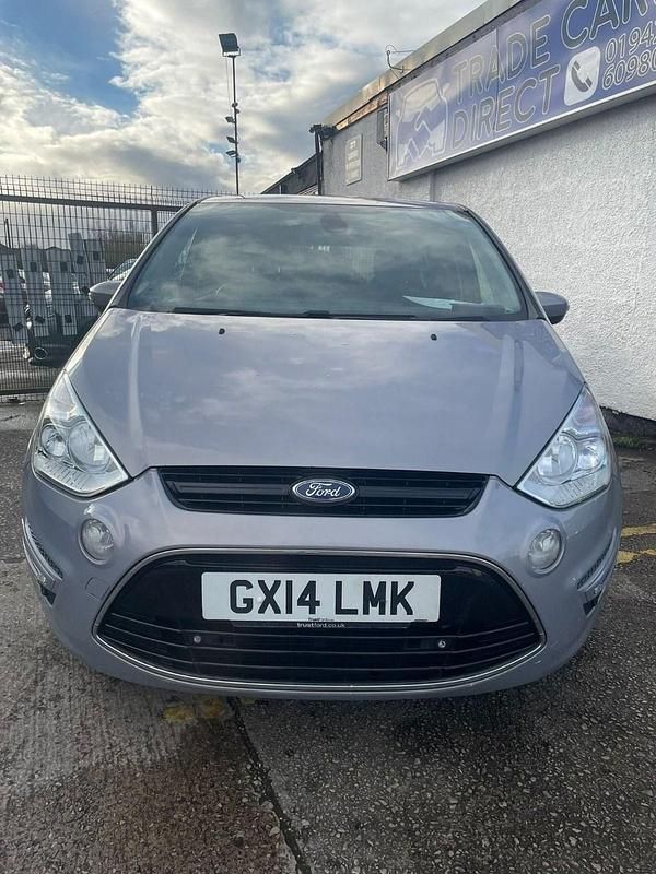 Silver Used 2014 Ford S-MAX Titanium MPV | £5,395 (Fair price) - Image 1/4