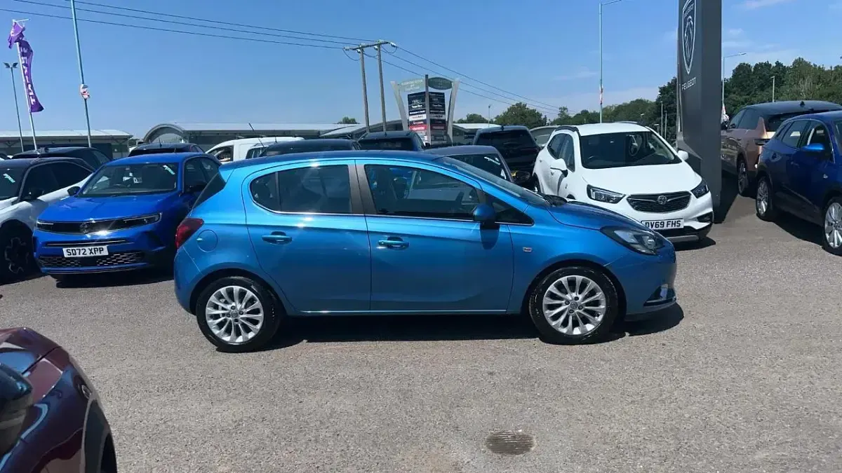 Used Vauxhall Corsa 89 HP (65 kW) 2018 Blue Hatchback