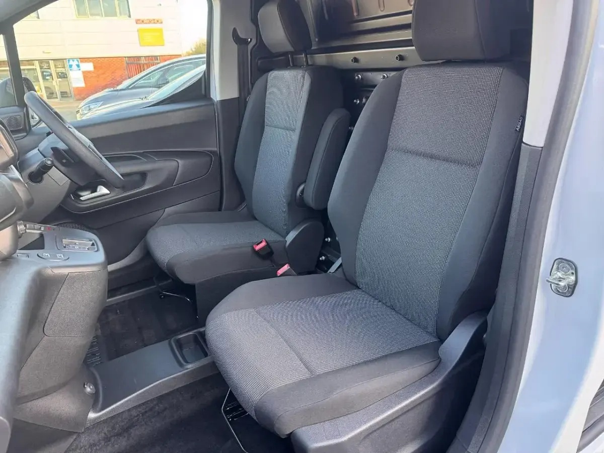 New Citroën Berlingo 98 kW (134 HP) 2025 White MPV