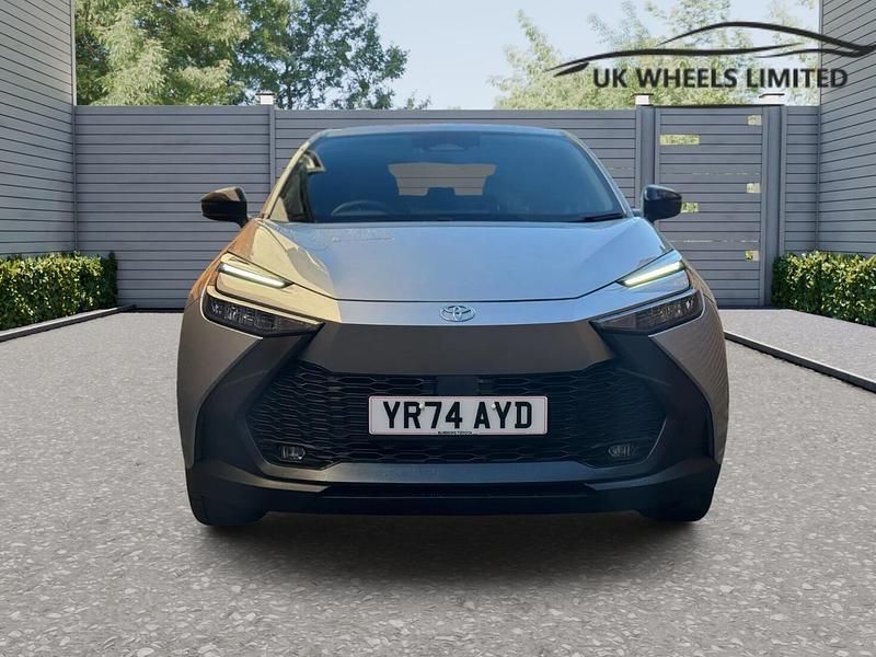 Second-hand Toyota C-HR Design 2024 Argintiu SUV