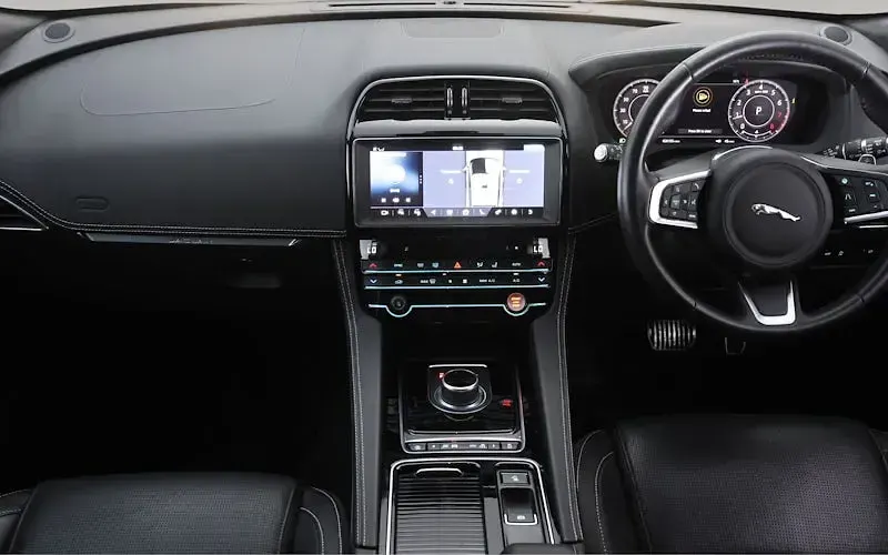 Used Jaguar F-Pace Chequered Flag 250 HP (183 kW) 2020 Black SUV