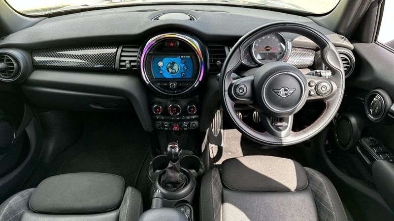 Image 4/4