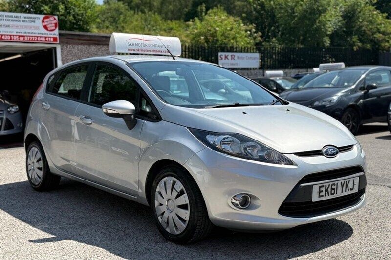 Silver Used 2011 Ford Fiesta Hatchback | £2,695 (Good price) - Image 1/1