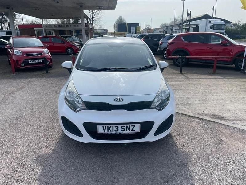 Used Kia Rio Air 2013 White Hatchback