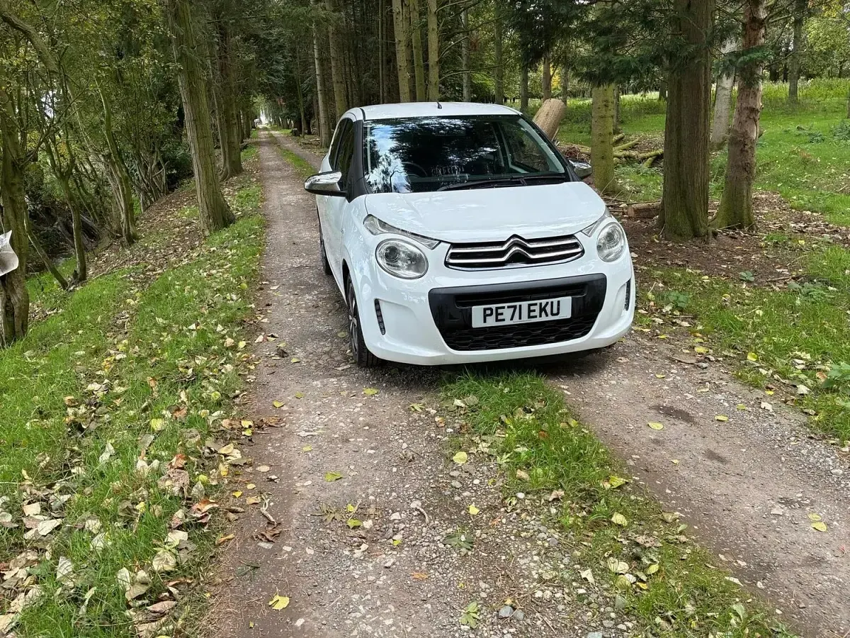Used Citroën C1 Shine 2021 White Hatchback