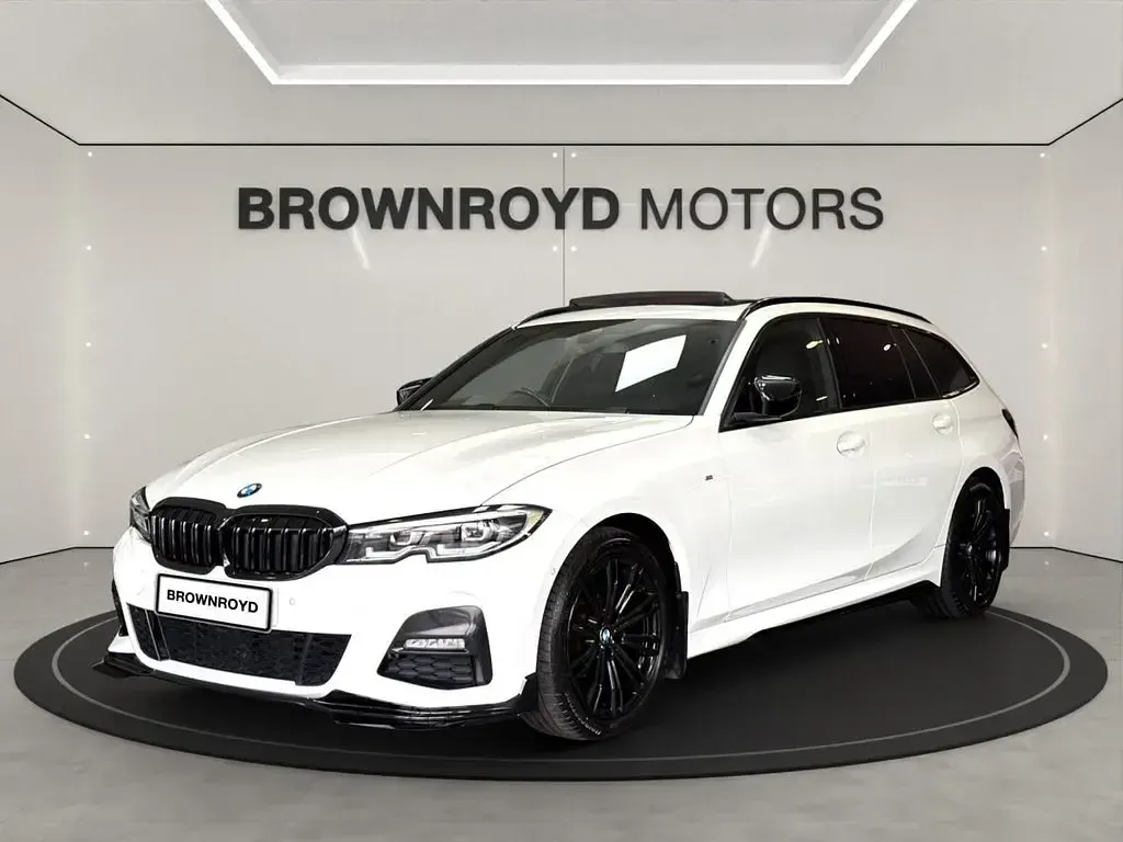 Begagnad BMW 320 M Sport 190 HK (139 kW) 2022 Vit Kombi