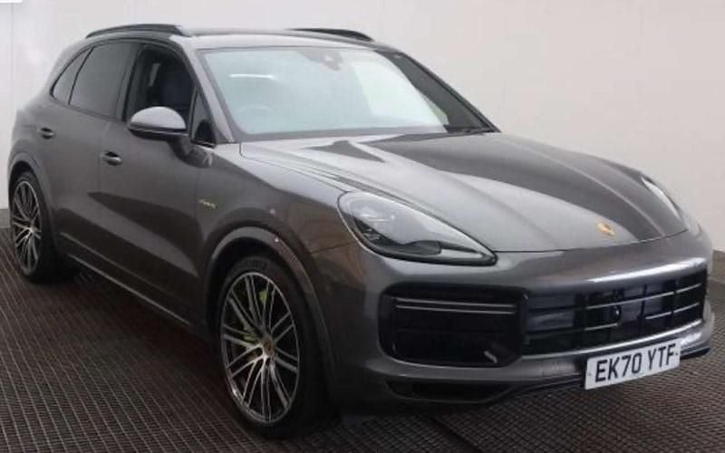 Used Porsche Cayenne Turbo E-Hybrid 680 HP (500 kW) 2022 SUV