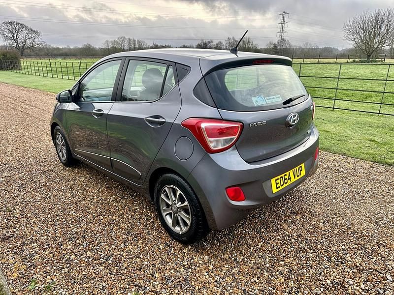 Used Hyundai i10 Premium 87 HP (63 kW) 2014 Grey Hatchback