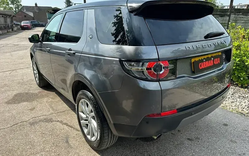 Used Land Rover Discovery Sport SE 179 HP (131 kW) 2019 SUV
