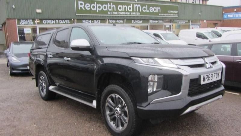Black Used 2019 Mitsubishi L200 Warrior Pickup | £12,995 (Good price) - Image 1/4