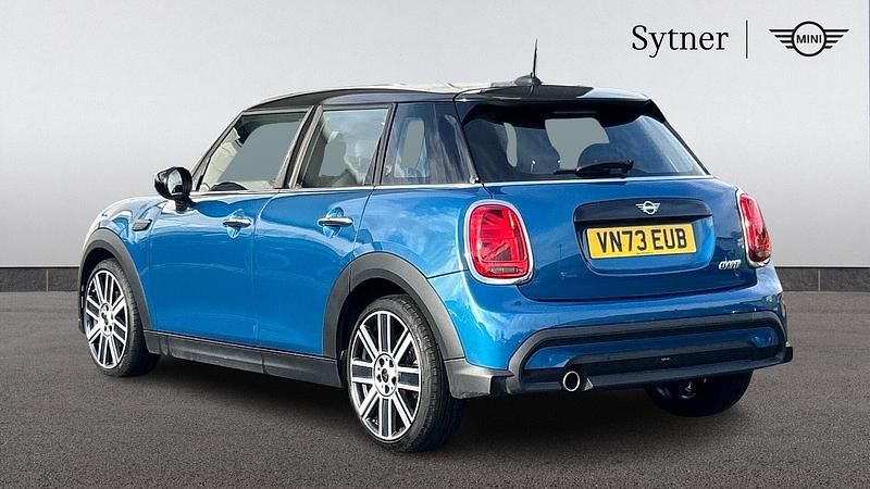 Used Mini Cooper Exclusive 134 HP (98 kW) 2024 Blue Hatchback