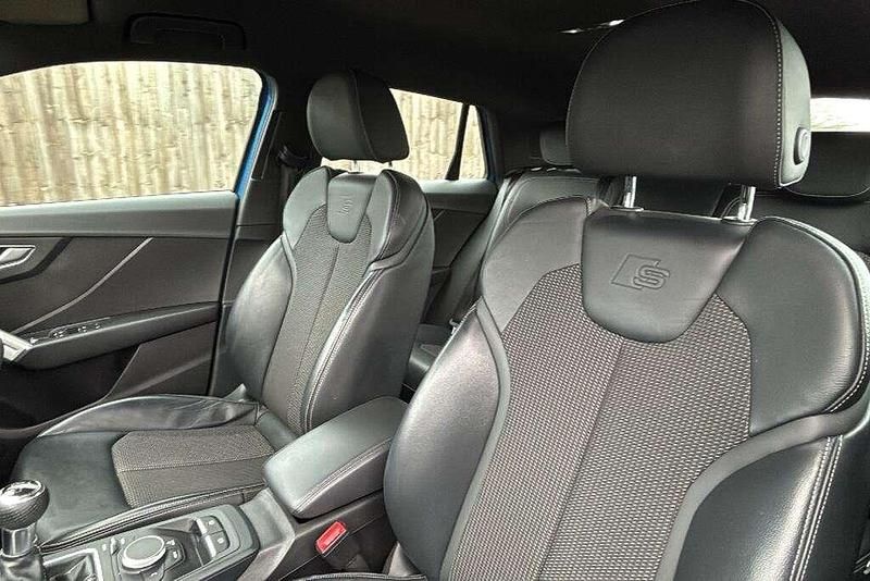 Used Audi Q2 S-Line 150 HP (110 kW) 2019 Blue SUV