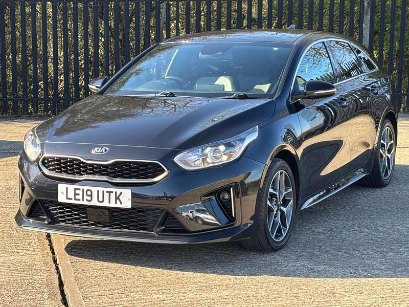 Used Kia ProCeed GT-Line 140 HP (102 kW) 2019 Black Estate