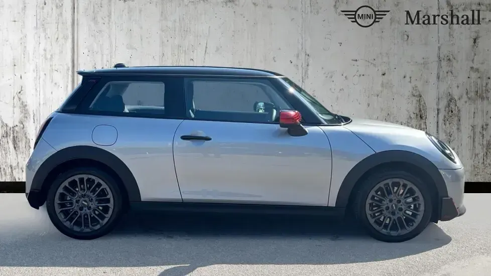 Usado Mini Cooper S Hatch 201 HP (147 kW) 2026 Prateado Citadino