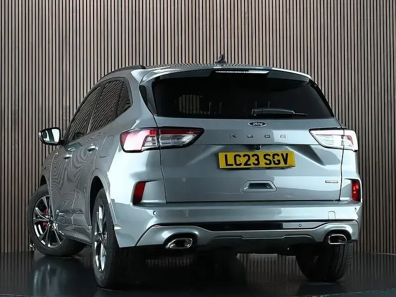 Used Ford Kuga ST-Line 190 HP (139 kW) 2023 Silver SUV