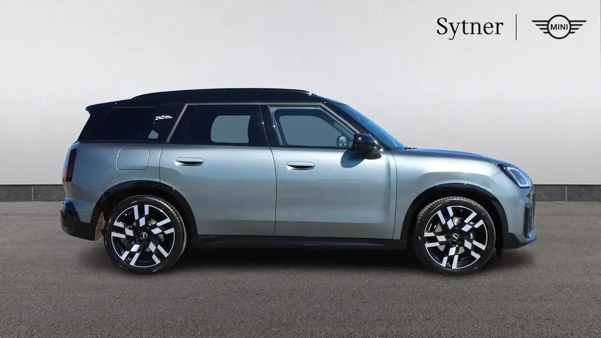 Usado Mini Countryman 168 CV (123 kW) 2024 Verde SUV