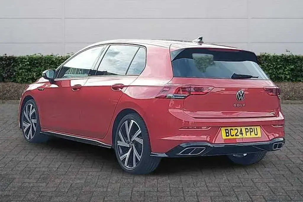 Used VW Golf VIII R-line 150 HP (110 kW) 2024 Red Hatchback
