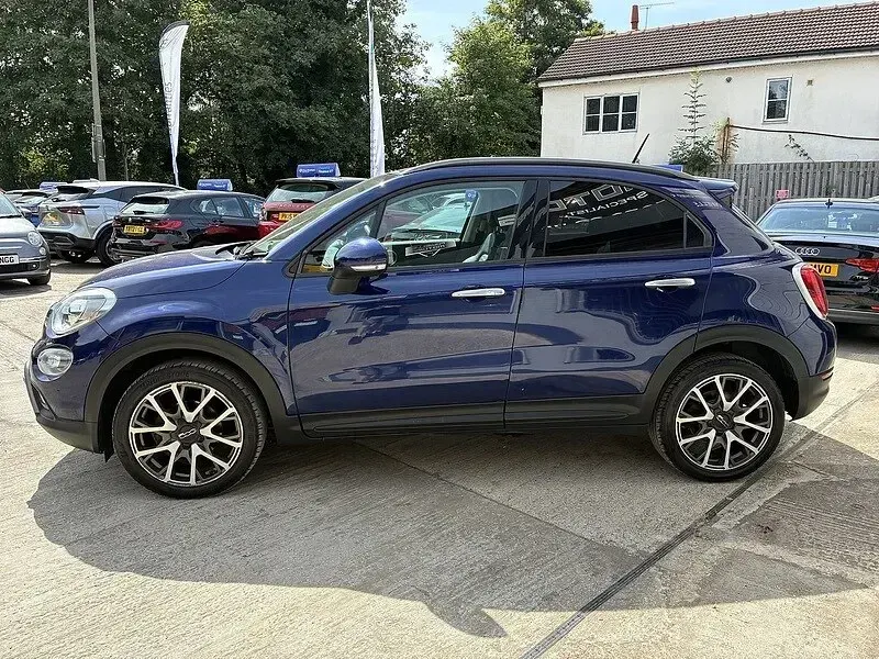 Used Fiat 500X Cross Plus 120 HP (88 kW) 2015 Venezia blue SUV