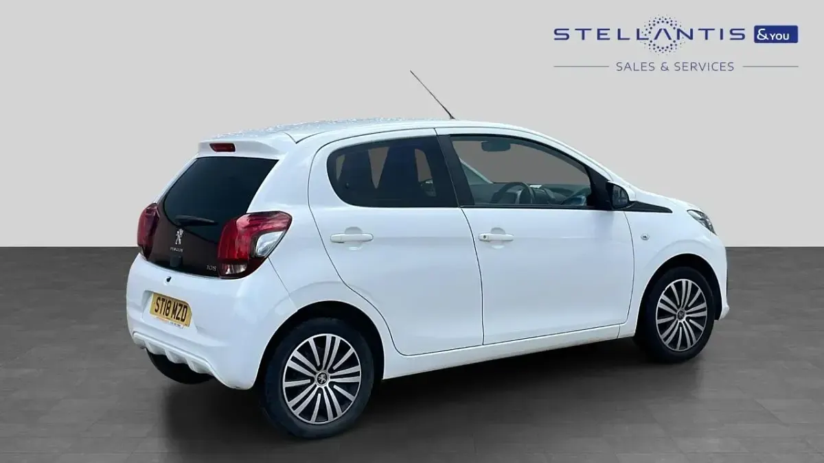 Used Peugeot 108 Active 67 HP (49 kW) 2018 White