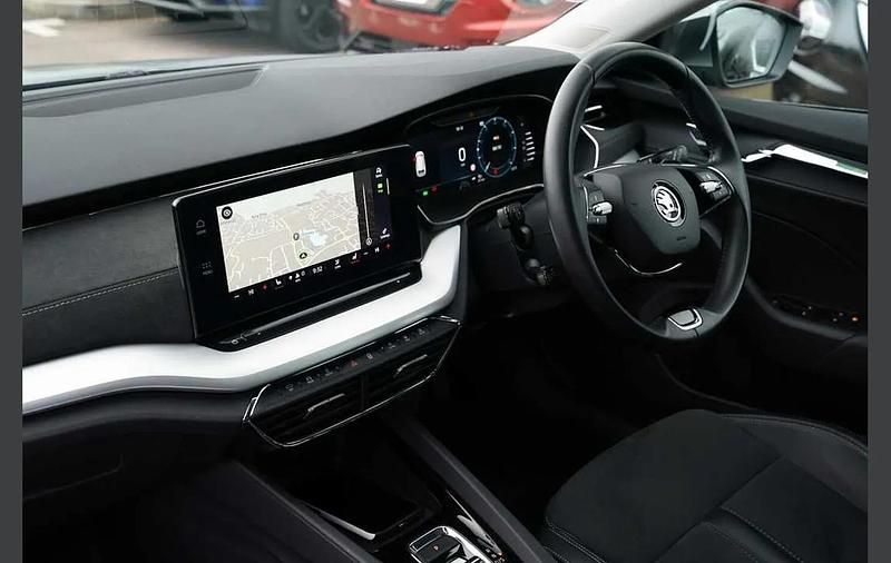 Used Skoda Octavia SE L 147 HP (108 kW) 2023 Graphite grey metallic Estate