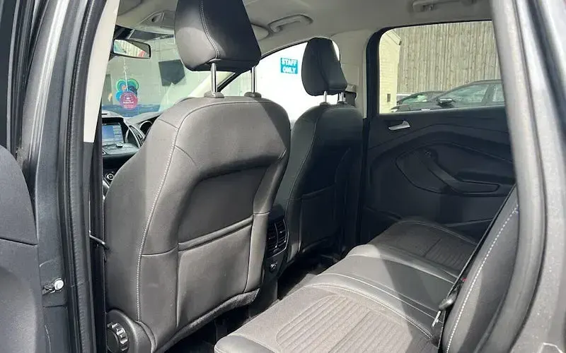 Used Ford Kuga Titanium 150 HP (110 kW) 2019 Grey SUV