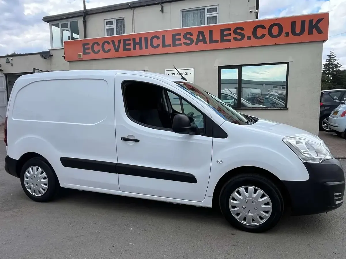 Used Citroën Berlingo 75 HP (55 kW) 2017 MPV