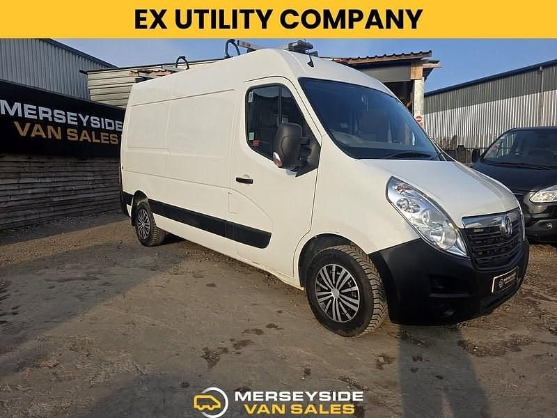 Used Vauxhall Movano 130 HP (95 kW) 2018 White MPV