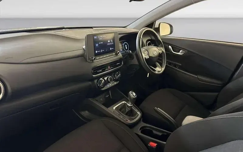 Used Hyundai Kona SE 120 HP (88 kW) 2022 White SUV