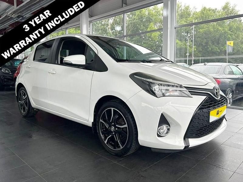 White Used 2015 Toyota Yaris Sport Hatchback | £6,995 (Fair price) - Image 1/2
