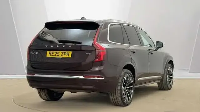 Usado Volvo XC90 Ultra 247 HP (181 kW) 2025 Vermelho SUV