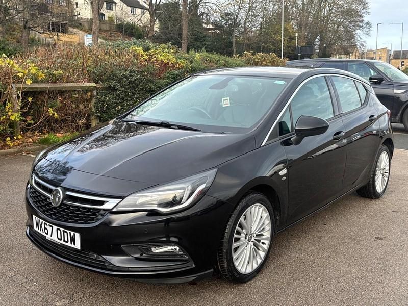 Black Used 2017 Vauxhall Astra Elite Hatchback | £7,245 (Fair price) - Image 1/4