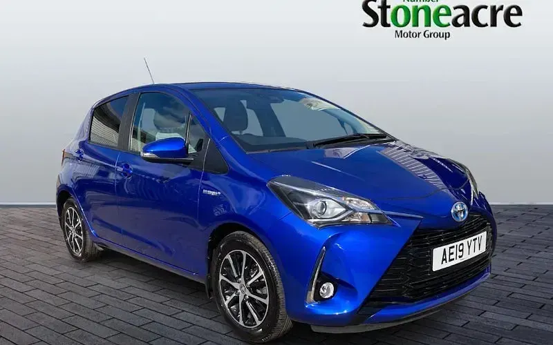 Used Toyota Yaris Hybrid 101 HP (74 kW) 2019 Hatchback