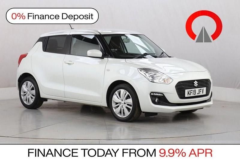 Begagnad Suzuki Swift SZ-T 111 HK (81 kW) 2019 Vit Halvkombi