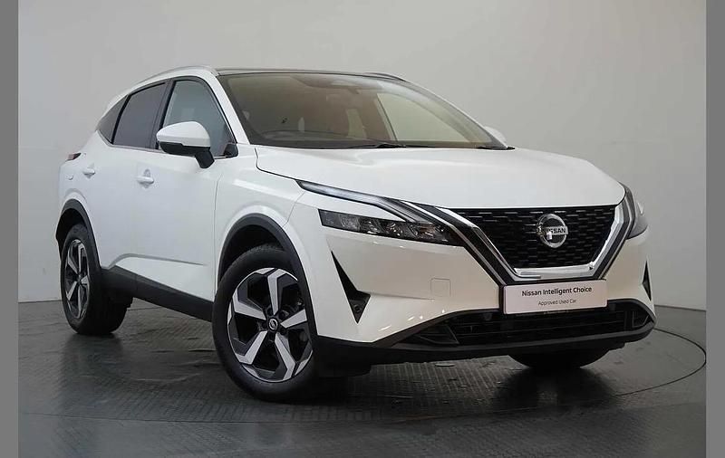 Used Nissan Qashqai N-Connecta 138 HP (101 kW) 2021 White SUV