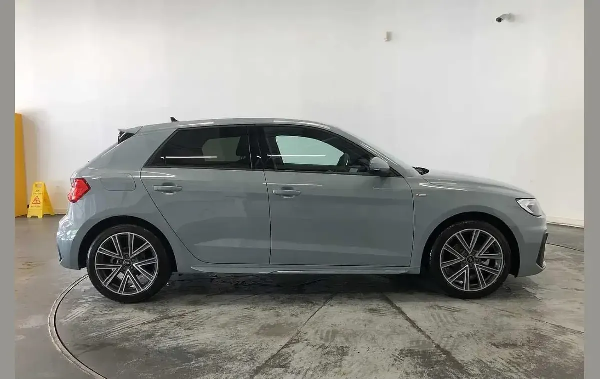 Used Audi A1 S-Line 113 HP (83 kW) 2026 Grey SUV