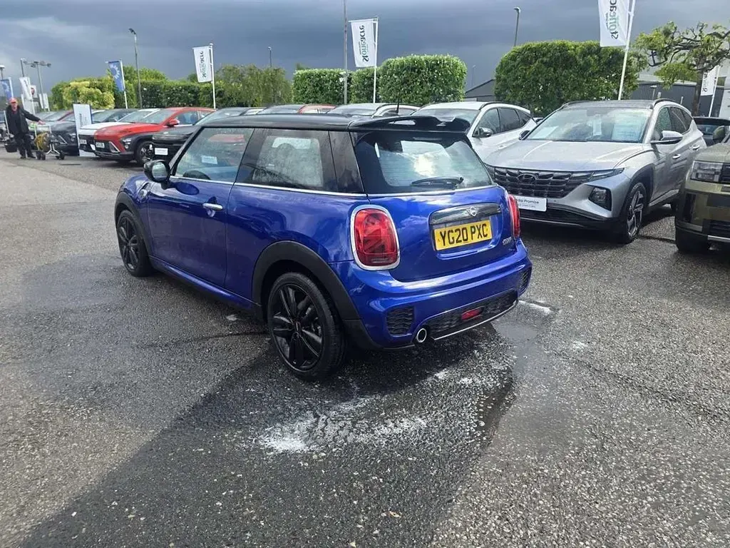 Used Mini Cooper Hatch 134 HP (98 kW) 2020 Blue Hatchback