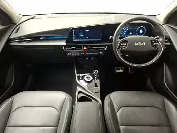 Gebraucht Kia Niro 139 PS (102 kW) 2023 Grau SUV