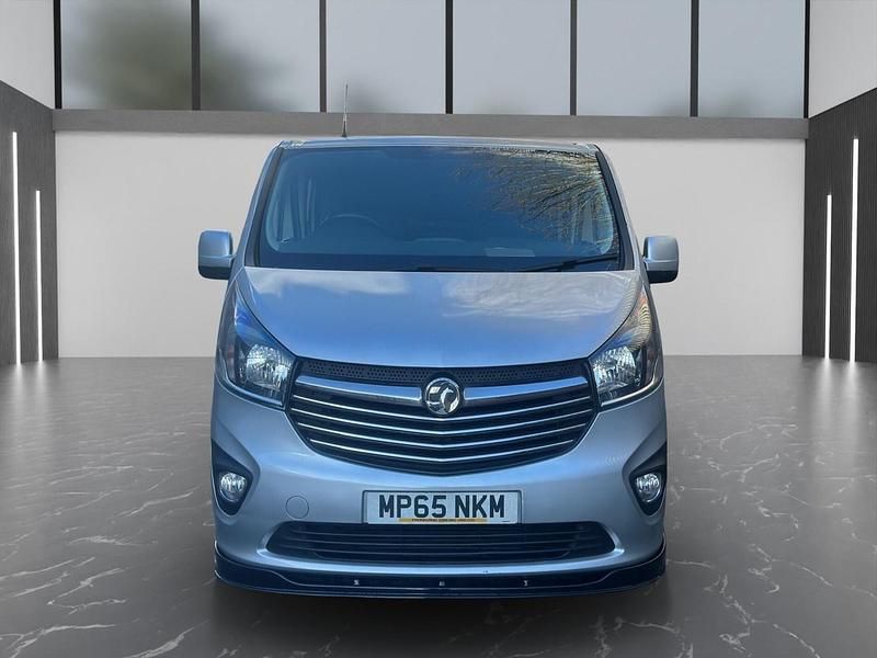 Used Vauxhall Vivaro Sportive 120 HP (88 kW) 2016 Silver