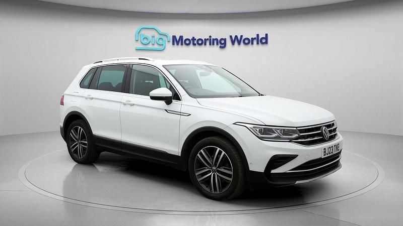 Used VW Tiguan Elegance 150 HP (110 kW) 2023 White SUV