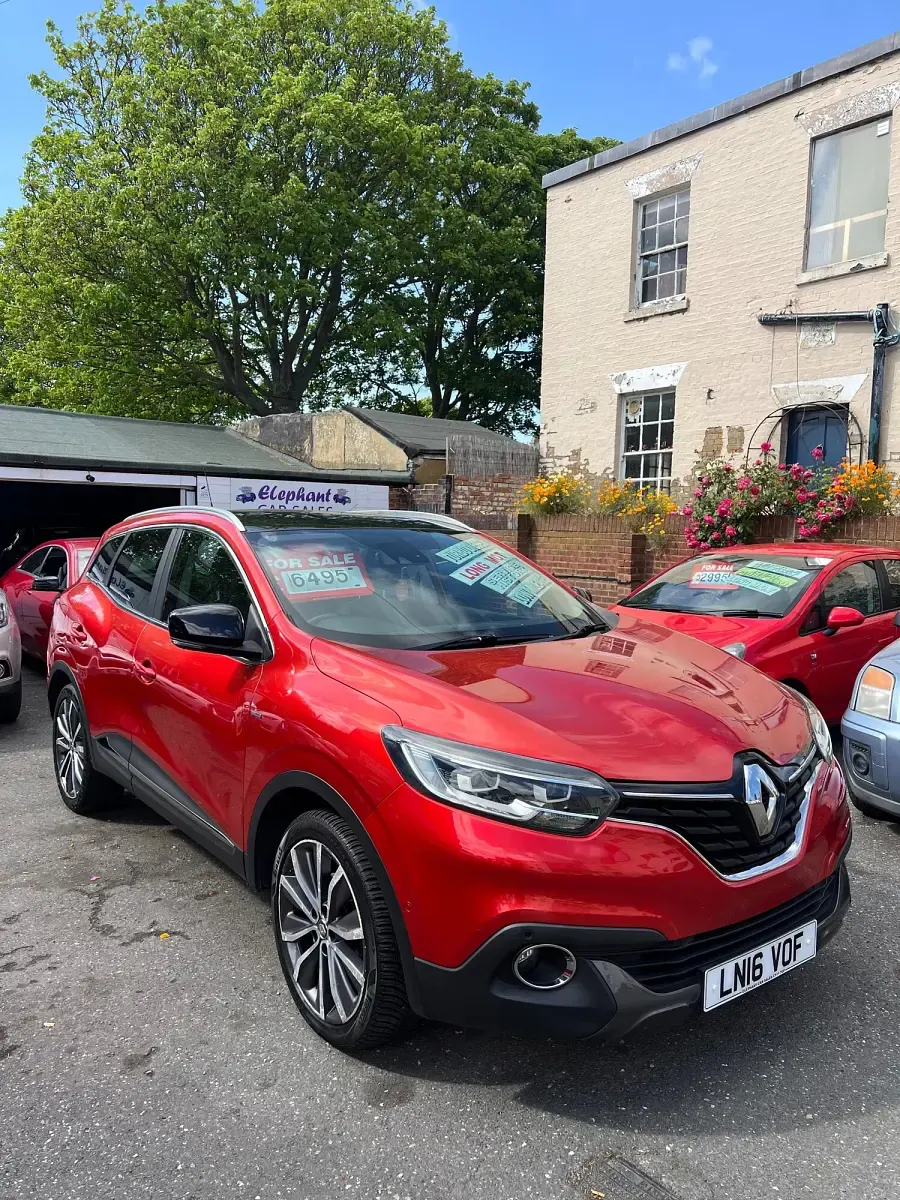 Used Renault Kadjar Signature 130 HP (95 kW) 2016 Red SUV