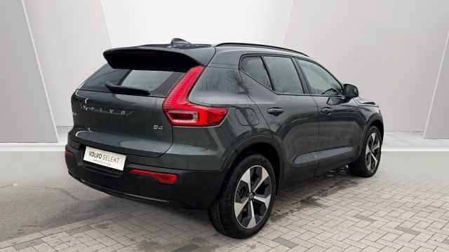New Volvo XC40 Plus 194 HP (142 kW) 2026 SUV