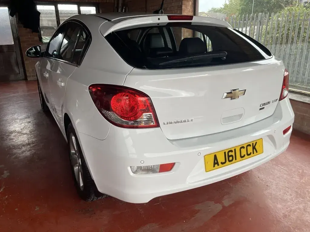 Used Chevrolet Cruze LTZ 2012 White Hatchback