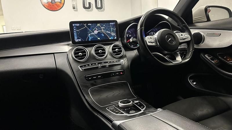 Used Mercedes C200 AMG line 198 HP (145 kW) 2018 White Coupe