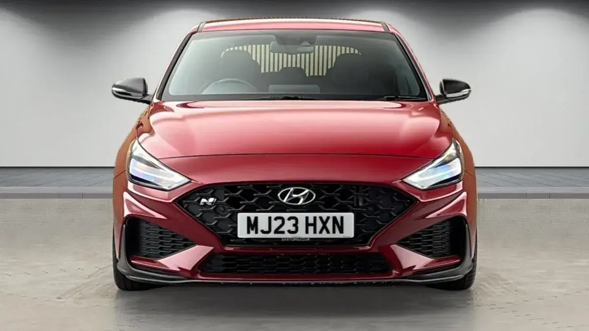 Used Hyundai i30 280 HP (205 kW) 2022 Sunset red pearl Hatchback